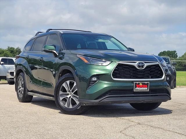 used 2023 Toyota Highlander car, priced at $34,918