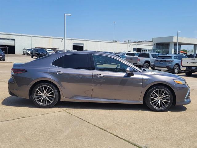 used 2021 Toyota Camry Hybrid car, priced at $23,919