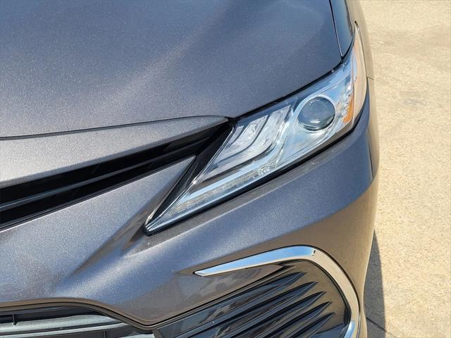 used 2021 Toyota Camry Hybrid car, priced at $23,919