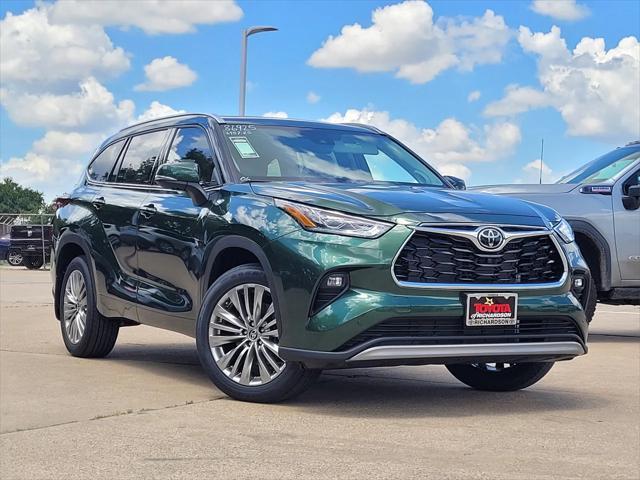 new 2025 Toyota Highlander car, priced at $54,672