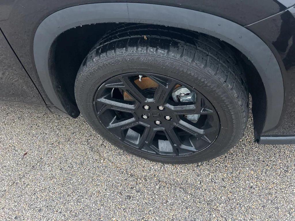 used 2022 Toyota Highlander car, priced at $30,516