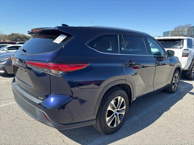 used 2022 Toyota Highlander car, priced at $34,668