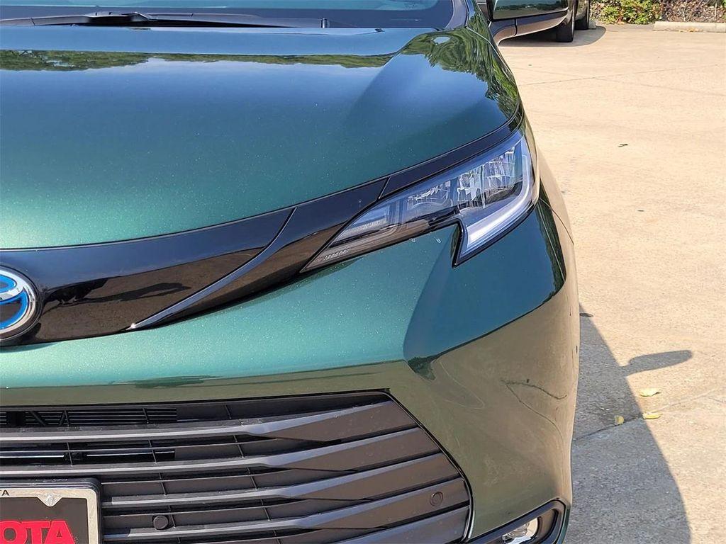 new 2025 Toyota Sienna car, priced at $53,328