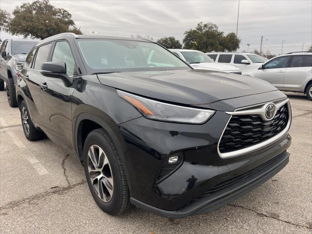 used 2023 Toyota Highlander car, priced at $36,527