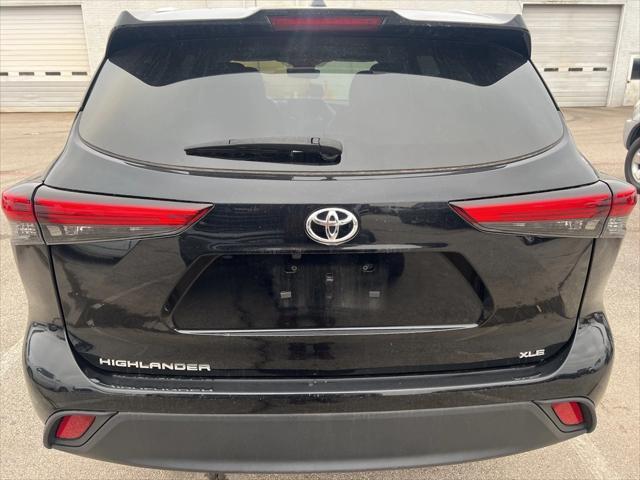 used 2023 Toyota Highlander car, priced at $36,527