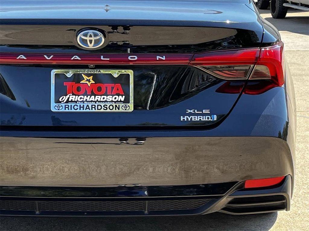 used 2019 Toyota Avalon Hybrid car, priced at $24,998