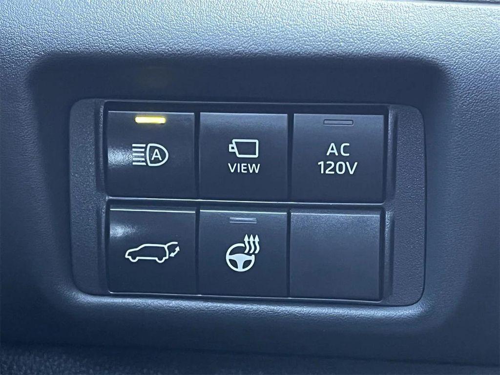 used 2025 Toyota Highlander Hybrid car, priced at $49,427