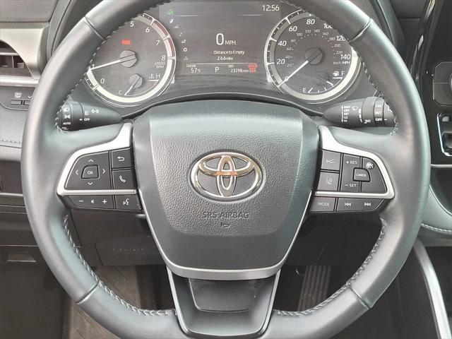 used 2024 Toyota Highlander car, priced at $35,955