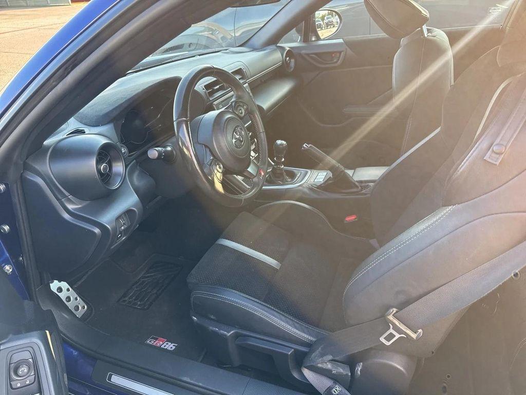 used 2024 Toyota GR86 car
