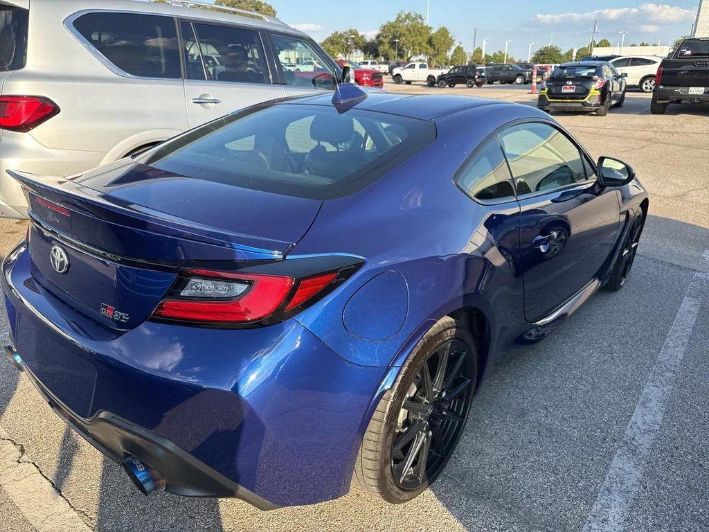 used 2024 Toyota GR86 car
