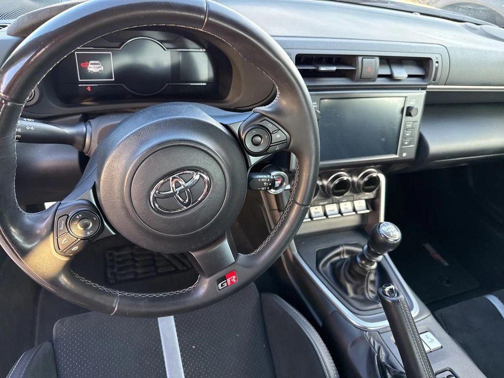 used 2024 Toyota GR86 car