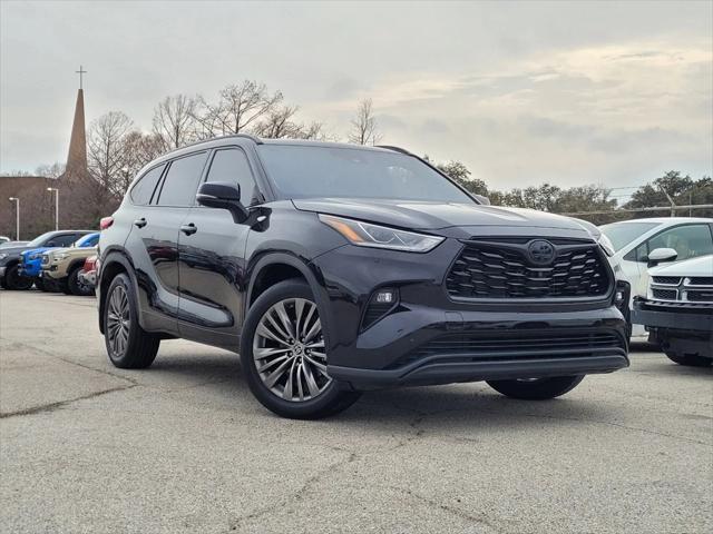 used 2021 Toyota Highlander Hybrid car, priced at $42,988