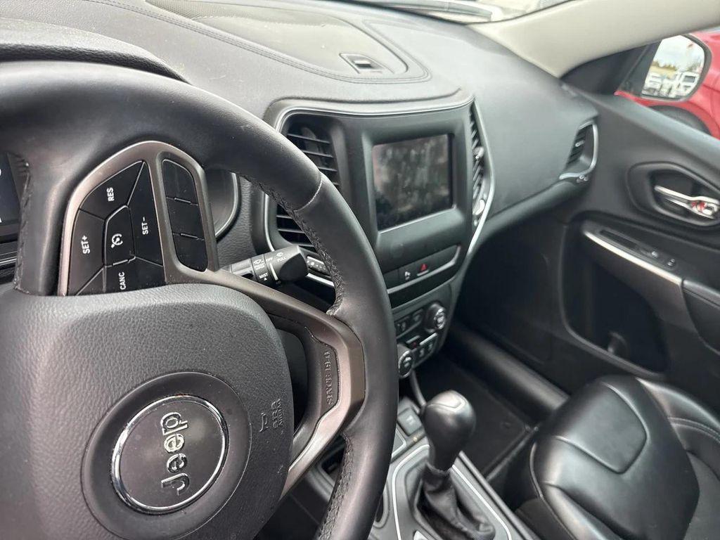 used 2019 Jeep Cherokee car, priced at $12,977