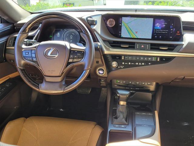 used 2021 Lexus ES 300h car, priced at $40,995