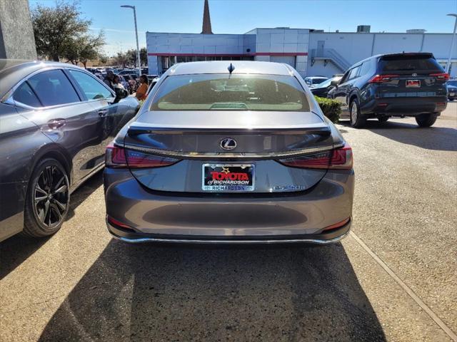 used 2021 Lexus ES 300h car, priced at $40,995