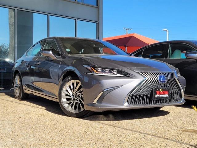 used 2021 Lexus ES 300h car, priced at $40,995