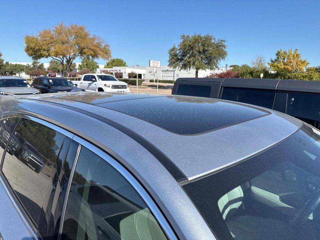 used 2022 Acura MDX car, priced at $34,998