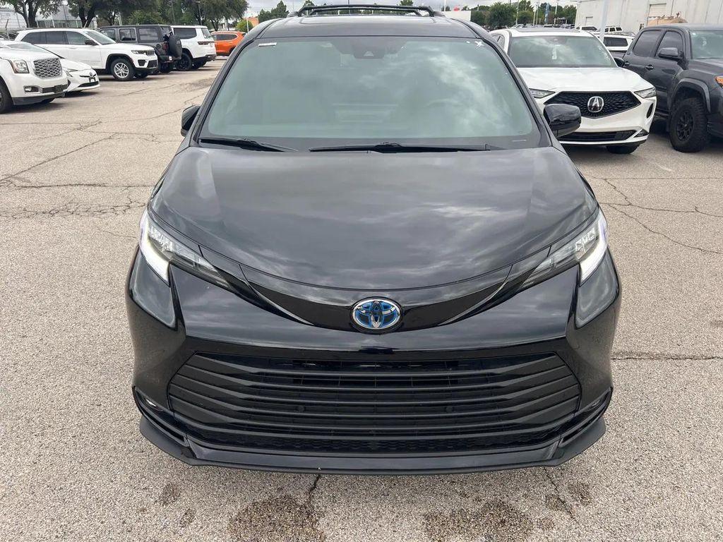 used 2025 Toyota Sienna car, priced at $53,998