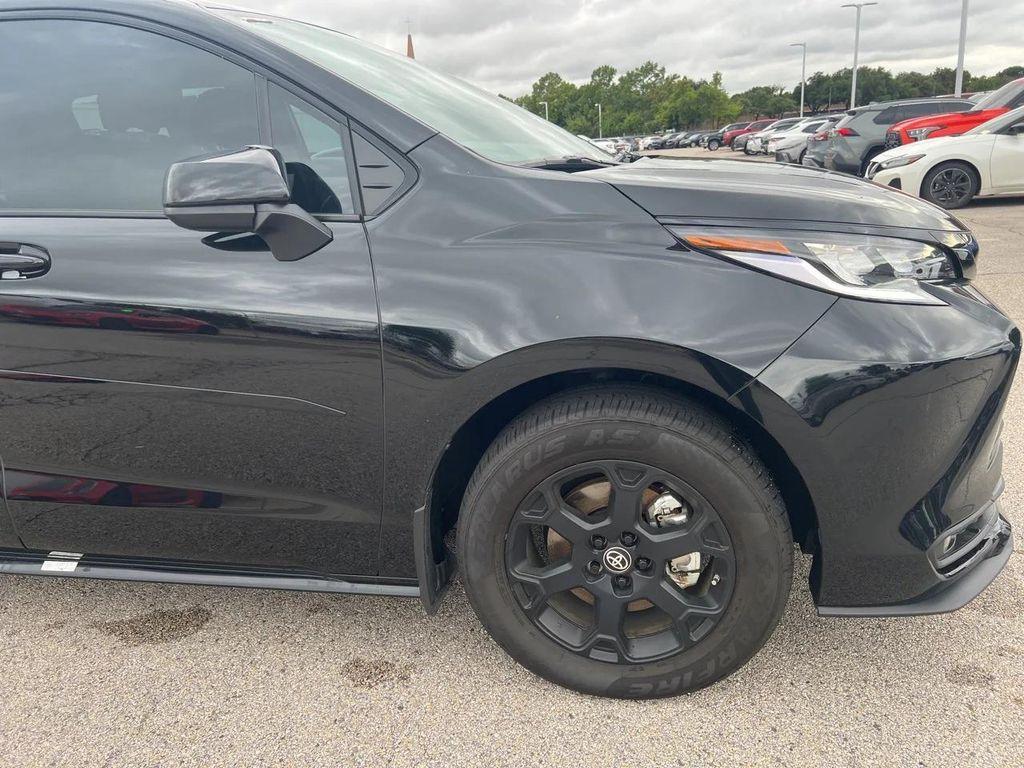 used 2025 Toyota Sienna car, priced at $53,998