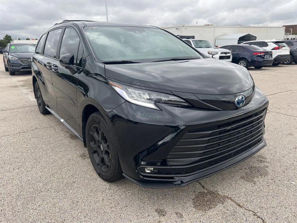 used 2025 Toyota Sienna car, priced at $53,998