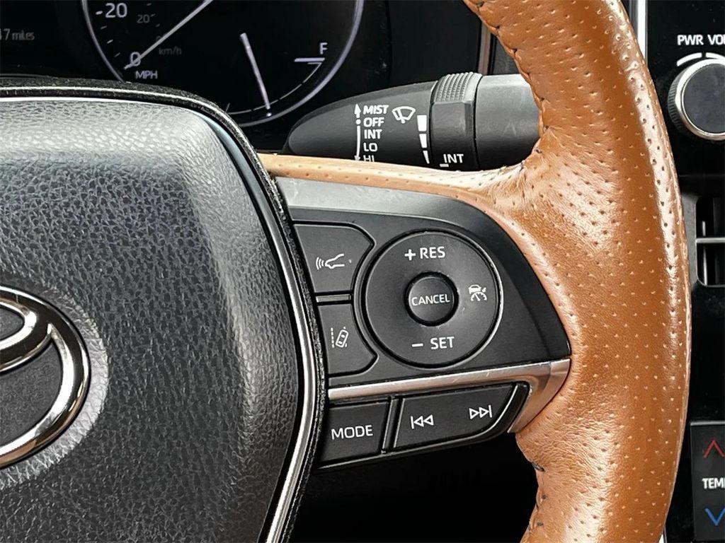 used 2021 Toyota Avalon Hybrid car, priced at $25,998