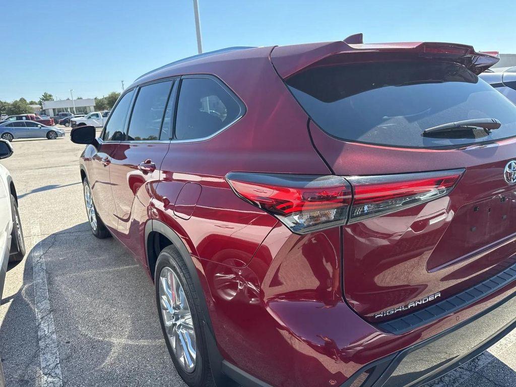used 2023 Toyota Highlander car, priced at $38,543