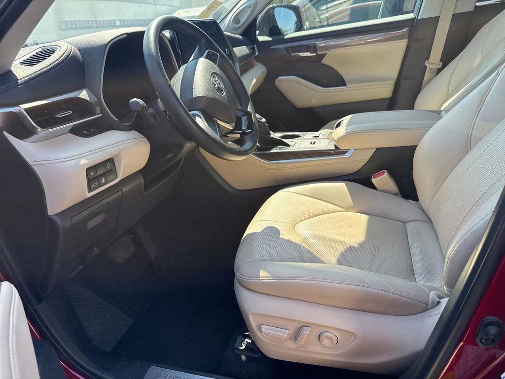 used 2023 Toyota Highlander car, priced at $38,543