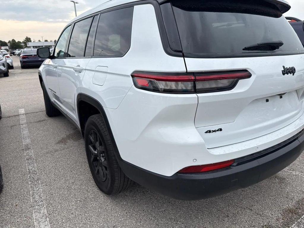 used 2024 Jeep Grand Cherokee L car, priced at $25,979