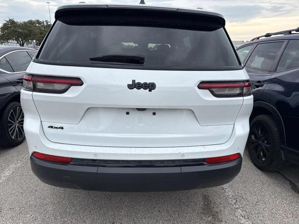 used 2024 Jeep Grand Cherokee L car, priced at $25,979