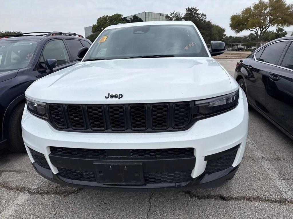 used 2024 Jeep Grand Cherokee L car, priced at $25,979