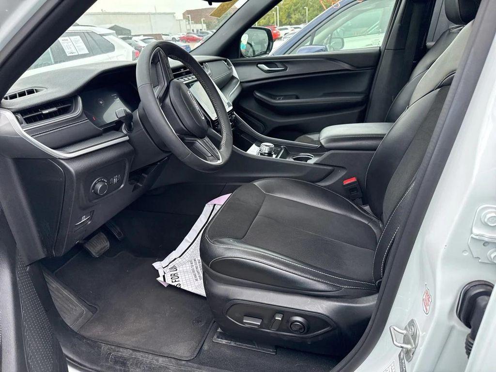 used 2024 Jeep Grand Cherokee L car, priced at $25,979