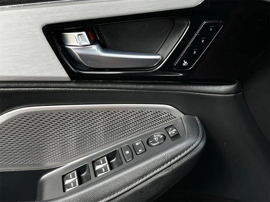 used 2024 Acura MDX car, priced at $38,886