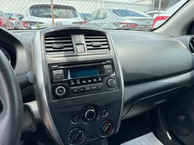 used 2016 Nissan Versa car