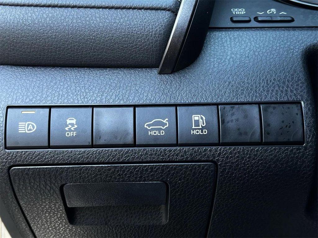 used 2024 Toyota Camry Hybrid car, priced at $29,977