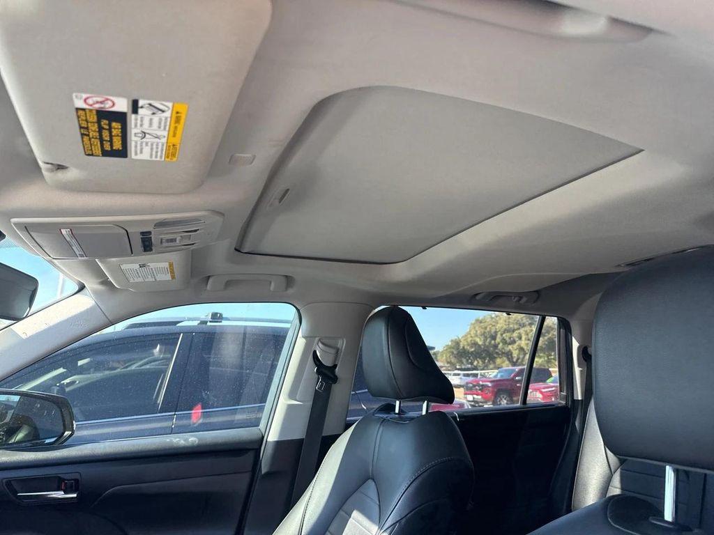 used 2021 Toyota Highlander car, priced at $26,855