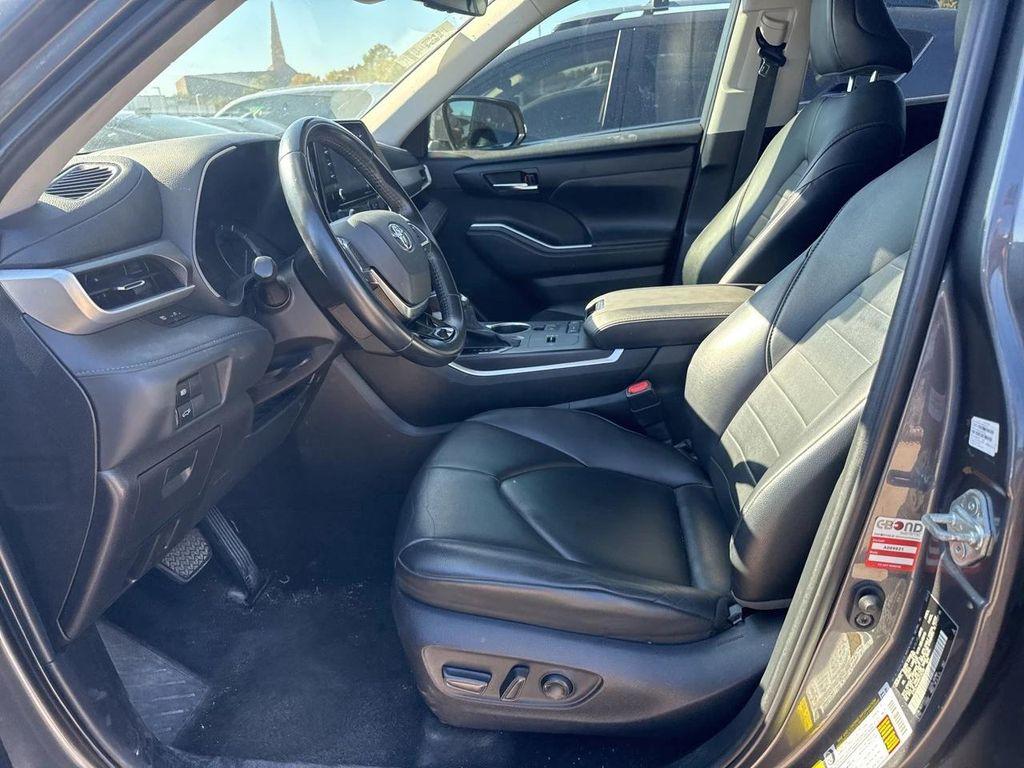 used 2021 Toyota Highlander car, priced at $26,855