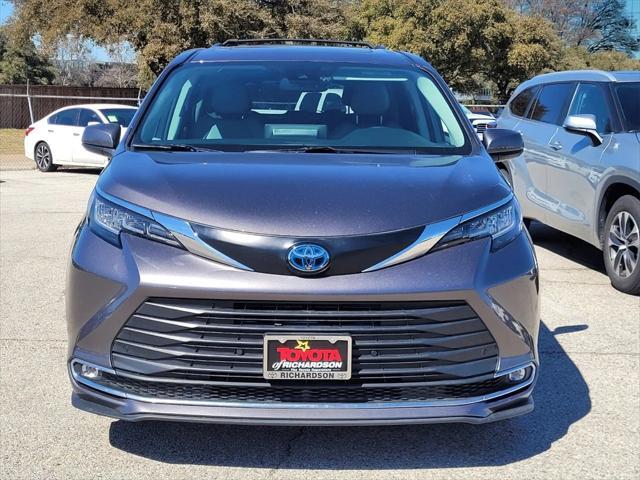 used 2023 Toyota Sienna car, priced at $41,438