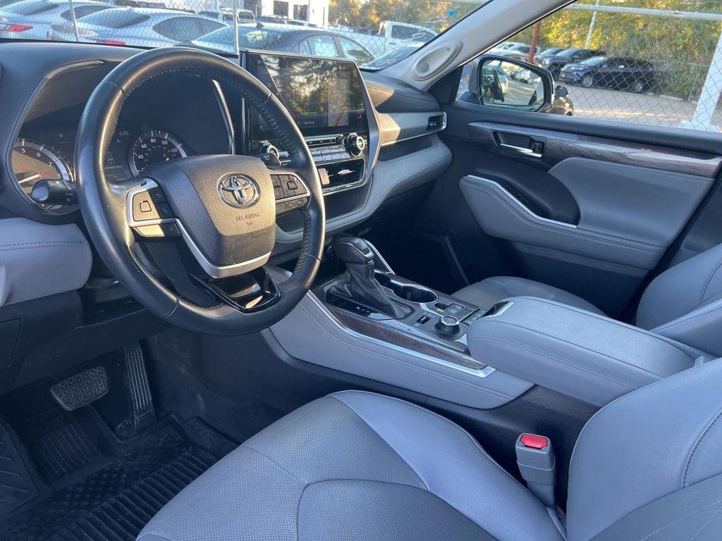 used 2022 Toyota Highlander car, priced at $36,585