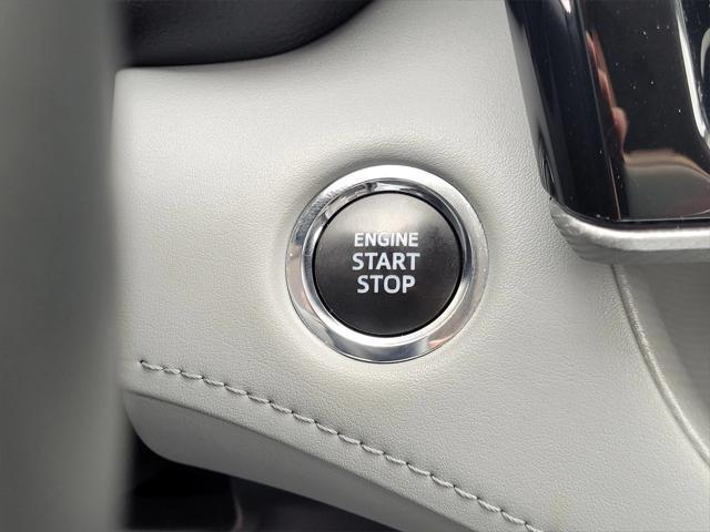 used 2023 Toyota Highlander car, priced at $40,887
