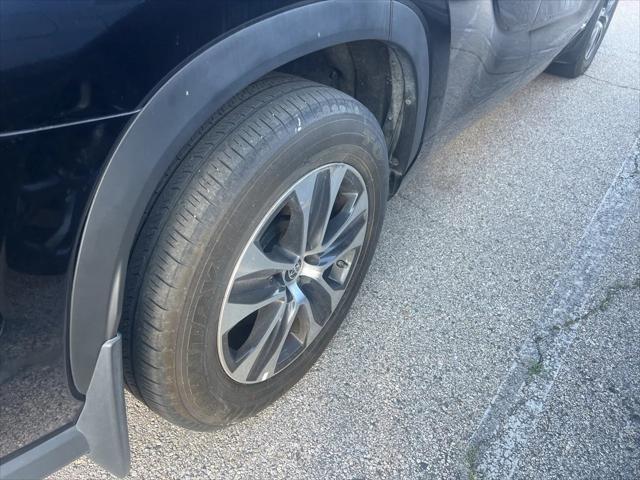 used 2022 Toyota Highlander Hybrid car, priced at $41,998