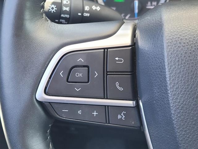 used 2022 Toyota Highlander Hybrid car, priced at $38,191