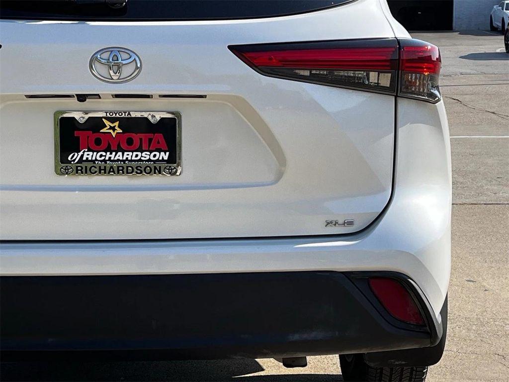 used 2020 Toyota Highlander car, priced at $28,998