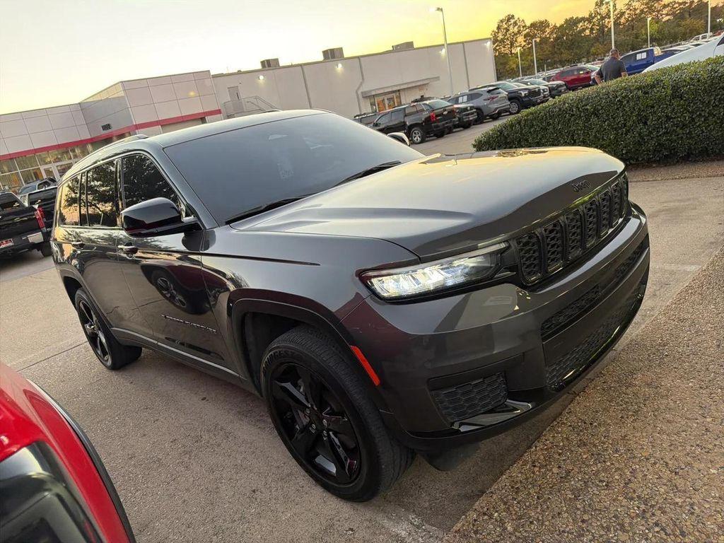 used 2024 Jeep Grand Cherokee L car
