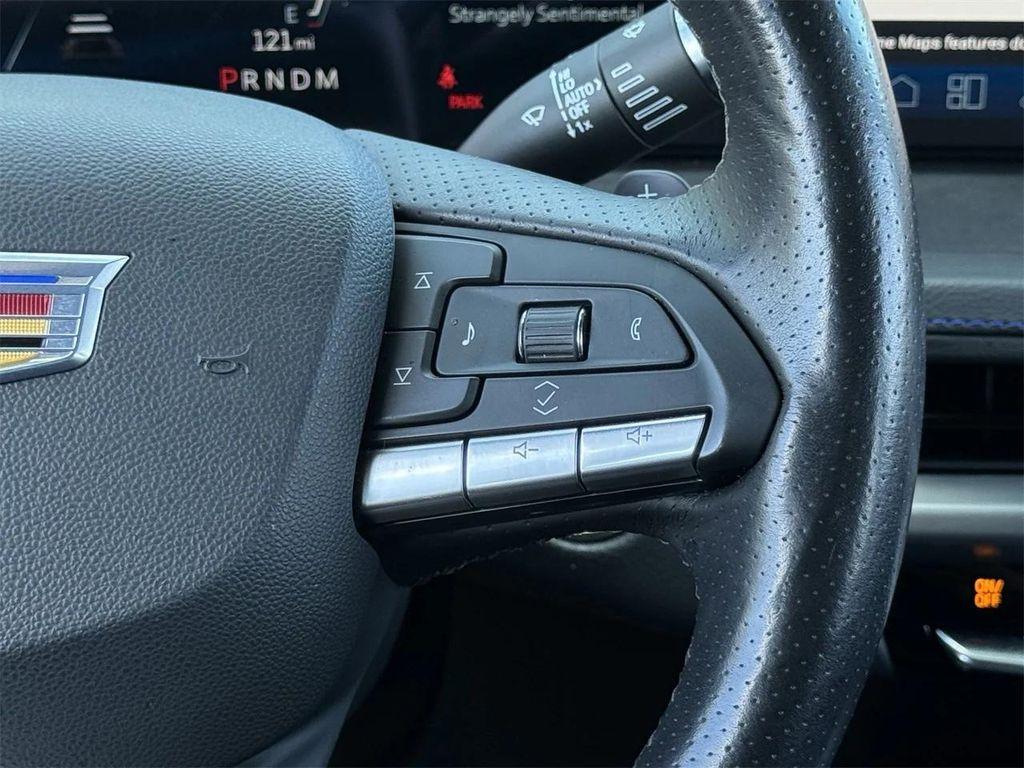 used 2024 Cadillac XT4 car, priced at $38,998