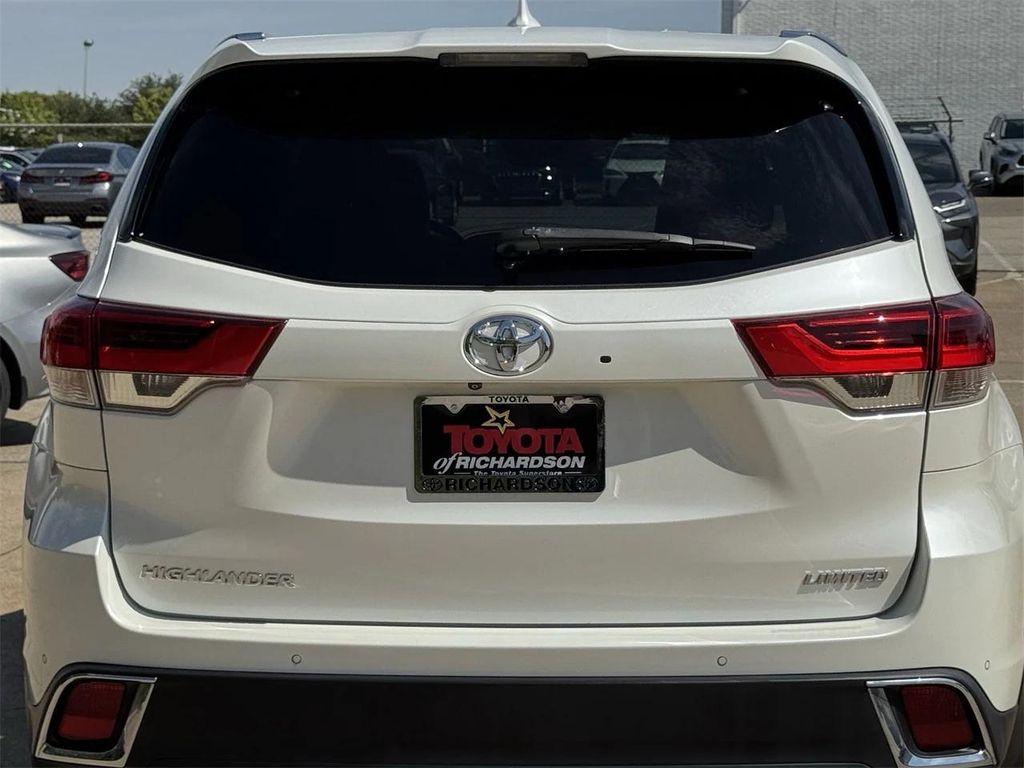 used 2019 Toyota Highlander car, priced at $29,787