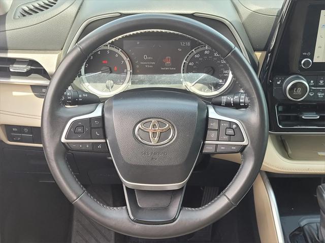 used 2023 Toyota Highlander car, priced at $34,346