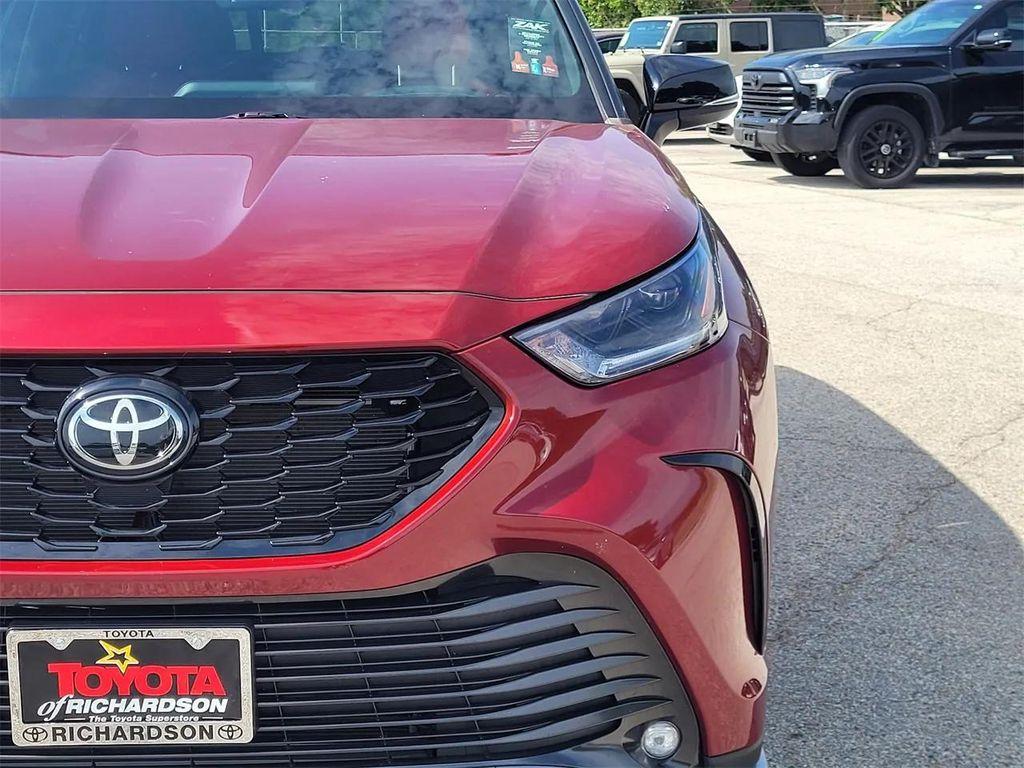 used 2023 Toyota Highlander car, priced at $37,988