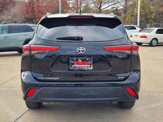 used 2021 Toyota Highlander car, priced at $28,555