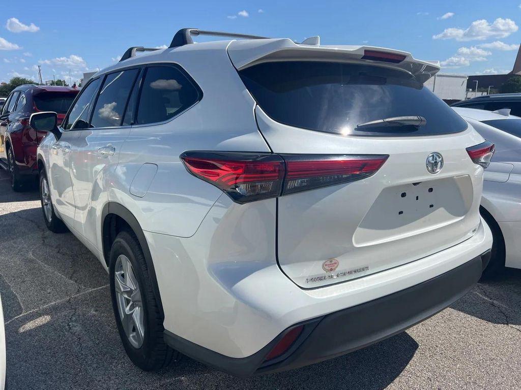 used 2021 Toyota Highlander car