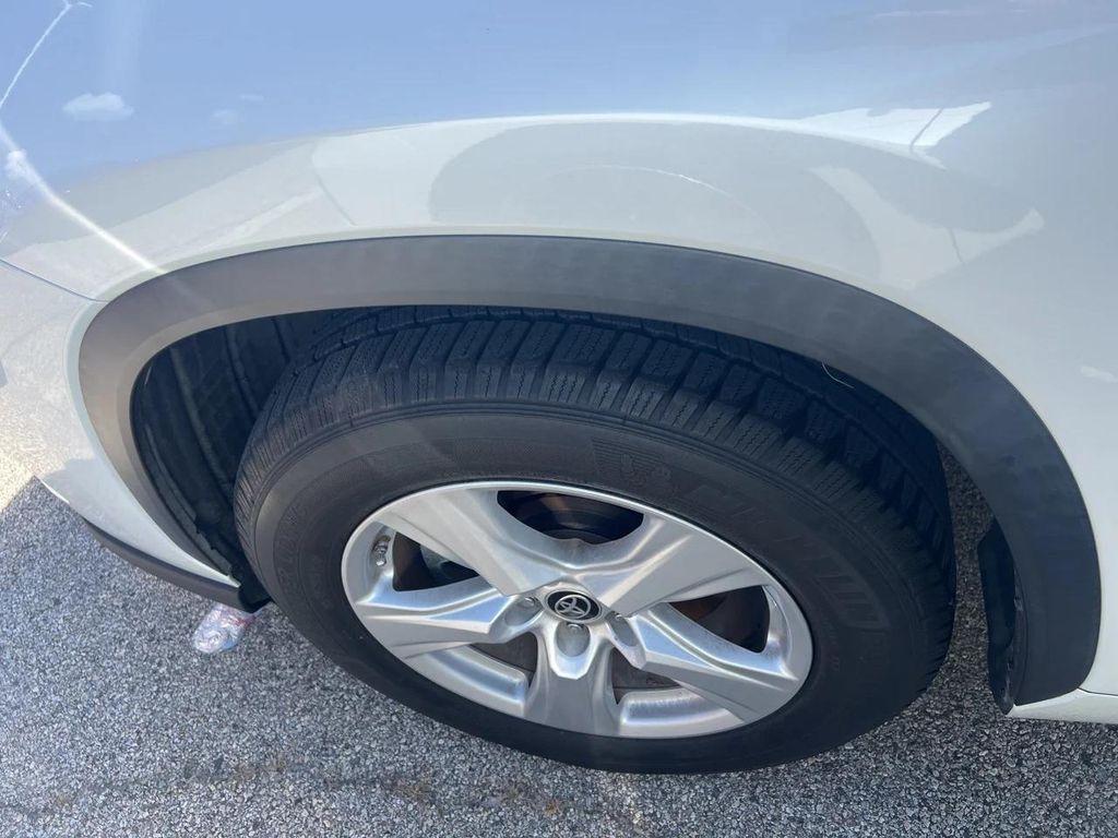 used 2021 Toyota Highlander car